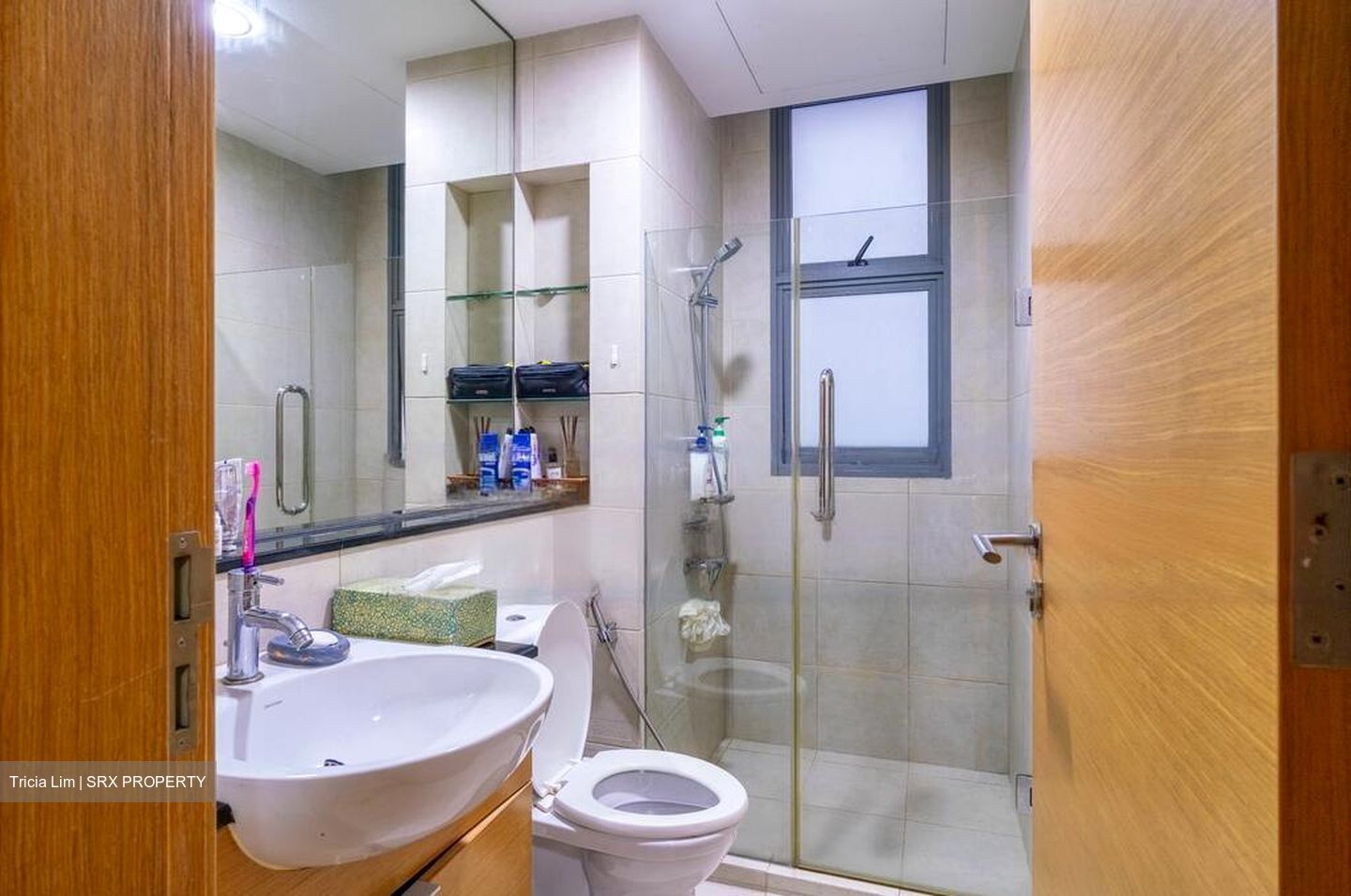 The Waterina (D14), Apartment #454342281